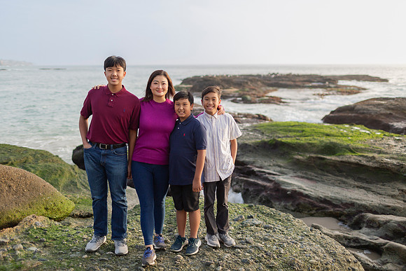 Lu_Family_LagunaBeachCa_2024-64