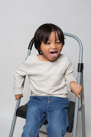 Huang_Studio_Family_2021-22
