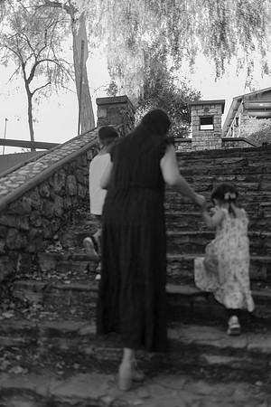 Linda_Vat_Family_Fullerton_2025-13