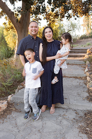 Linda_Vat_Family_Fullerton_2025-40