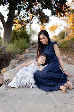 Linda_Vat_Family_Fullerton_2025-60