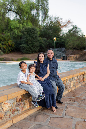 Linda_Vat_Family_Fullerton_2025-95