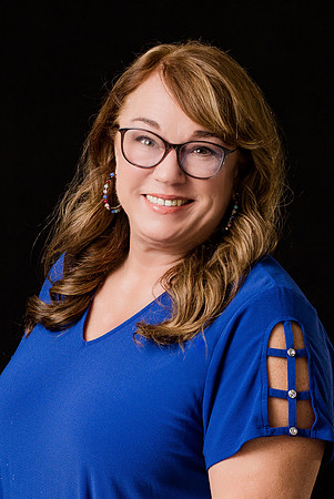 Todd_Tamara_Headshots_2022-32
