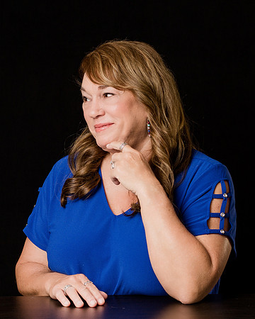 Todd_Tamara_Headshots_2022-38