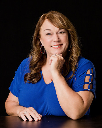 Todd_Tamara_Headshots_2022-41