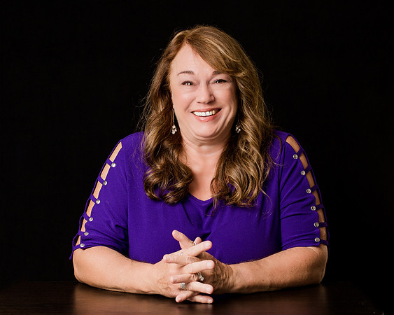 Todd_Tamara_Headshots_2022-45