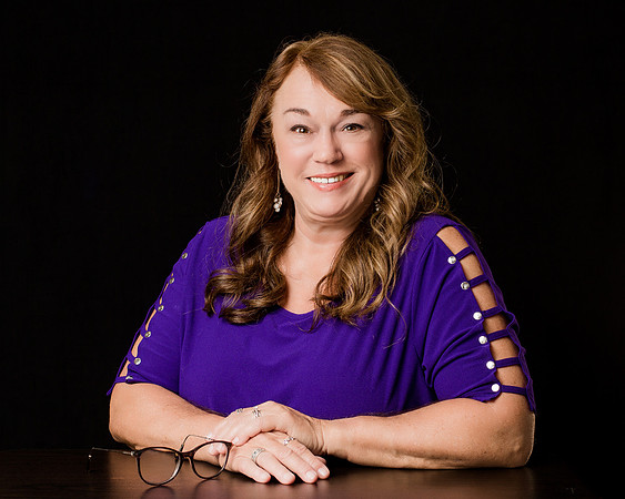 Todd_Tamara_Headshots_2022-46