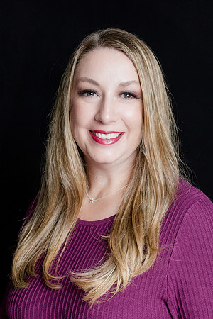 Esther_Experience_StudioHeadshots_2022-13