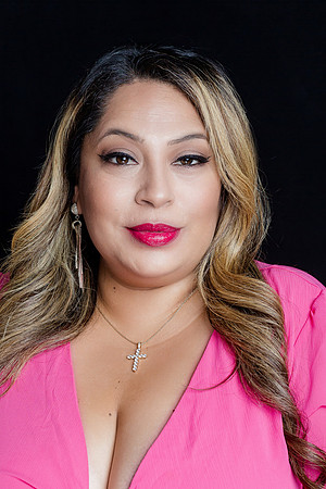 Esther_Experience_StudioHeadshots_2022-9