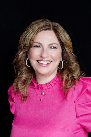 Esther_Experience_StudioHeadshots_2022-5