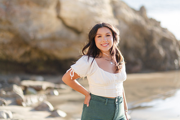 Marisa_Adao_Grad_2022-12