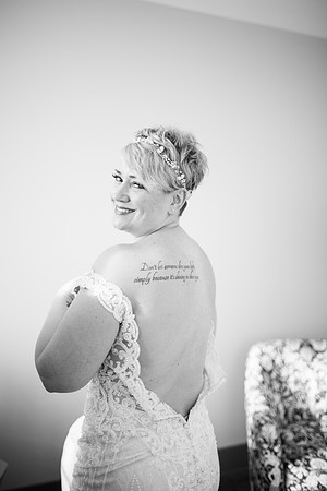 Becca_Jesse_Wedding_2018_GettingReady-34