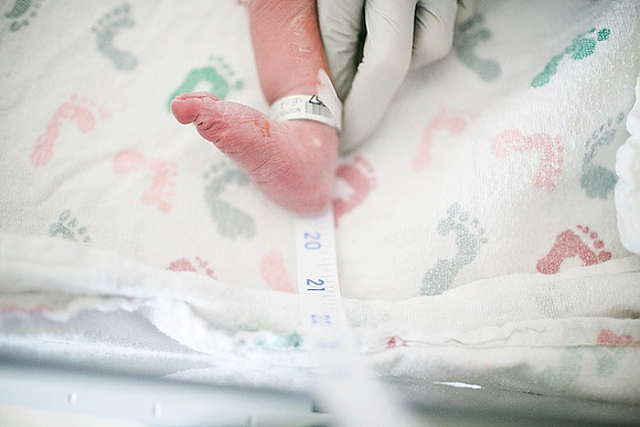 Dylan_Nguyen_Newborn_2016-163