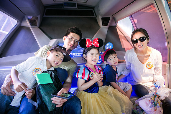 Chi_Chau_Family_Disney_2016-109