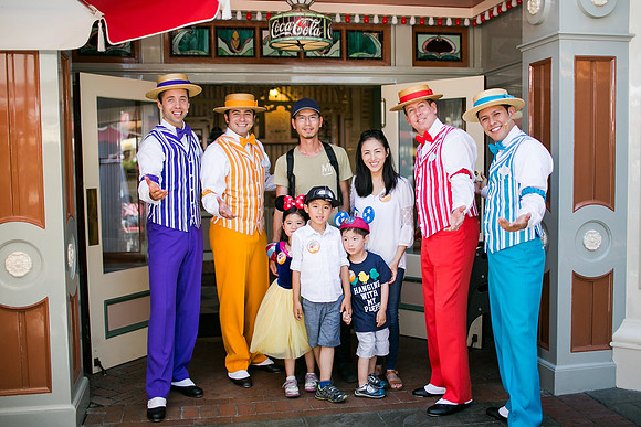 Chi_Chau_Family_Disney_2016-53
