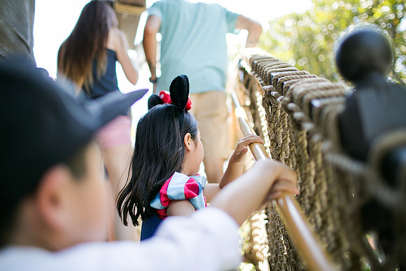 Chi_Chau_Family_Disney_2016-58