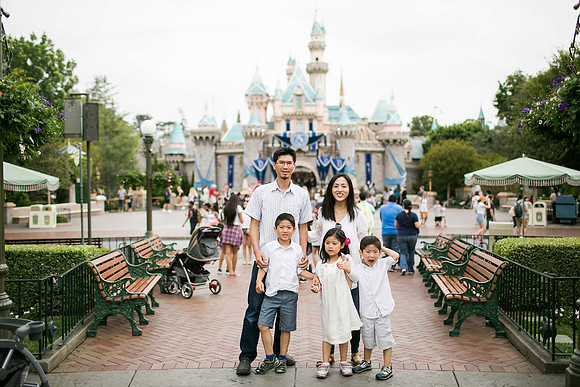 Chi_Chau_Family_Disney_2016-20