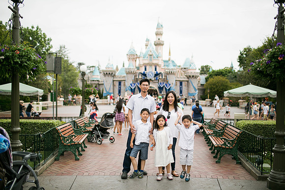 Chi_Chau_Family_Disney_2016-22