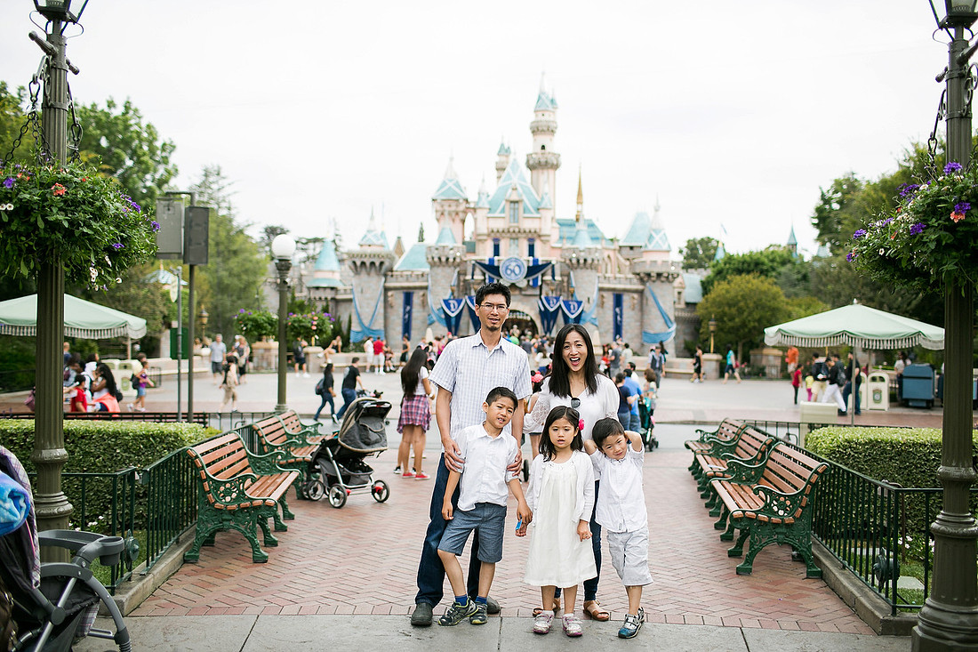 Chi_Chau_Family_Disney_2016-24