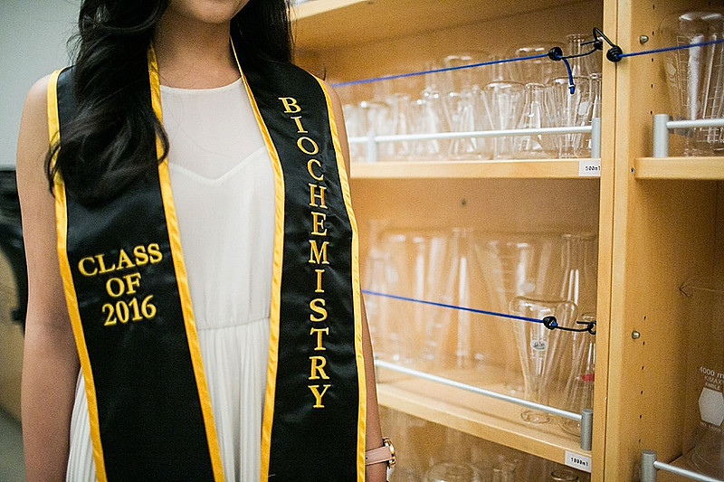 Graduation Amber Christina Cho Photography | Amber Flores Graduation | CSULB | Long ...