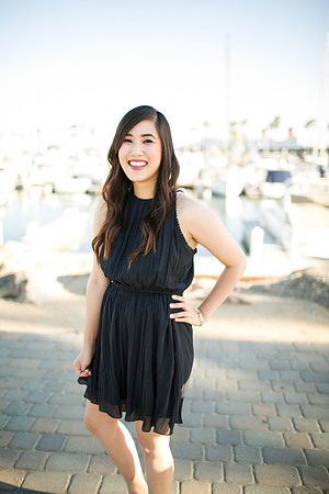 Elizabeth_Nguyen_Grad_CSULB_2016-1