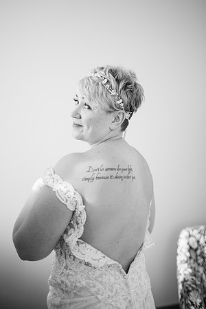 Becca_Jesse_Wedding_2018_GettingReady-33
