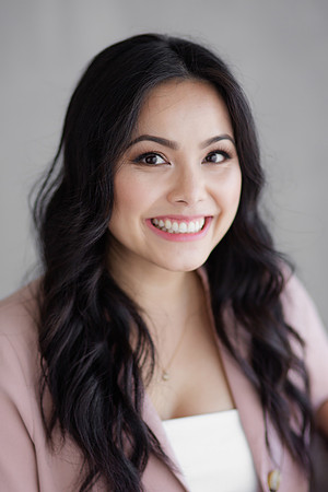 Amber_Headshot_2021-10