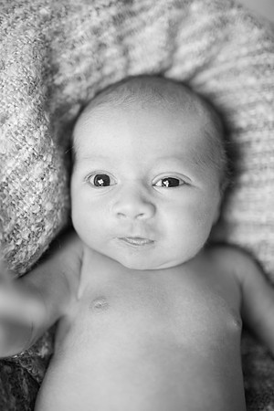Noah_Basen_and_Family_2018_BW-10