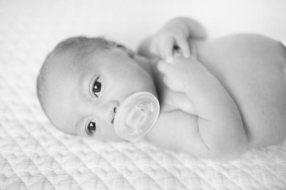 Noah_Basen_and_Family_2018_BW-1