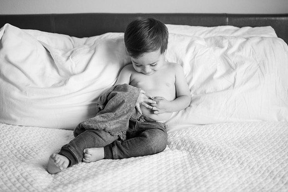 Noah_Basen_and_Family_2018_BW-14