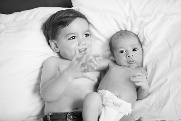 Noah_Basen_and_Family_2018_BW-15