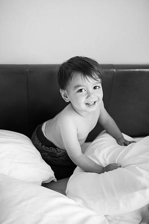 Noah_Basen_and_Family_2018_BW-17
