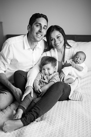 Noah_Basen_and_Family_2018_BW-24