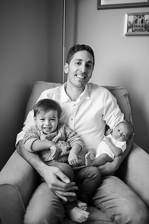 Noah_Basen_and_Family_2018_BW-26