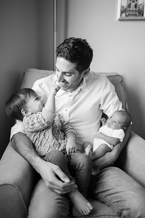 Noah_Basen_and_Family_2018_BW-27
