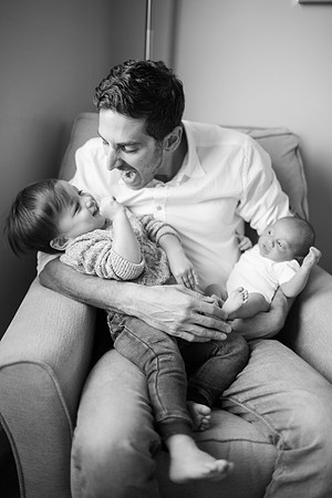 Noah_Basen_and_Family_2018_BW-30