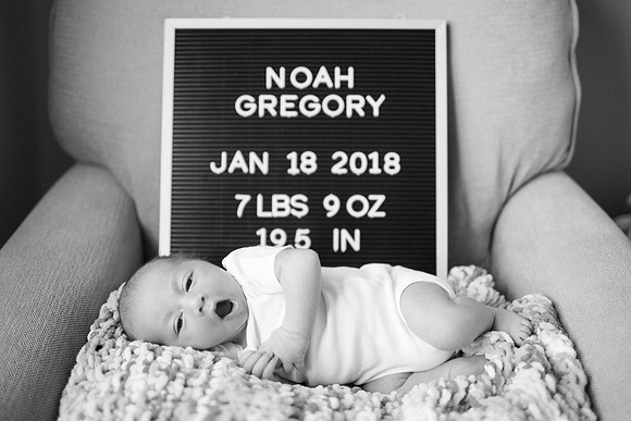 Noah_Basen_and_Family_2018_BW-41