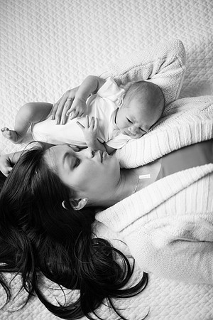 Noah_Basen_and_Family_2018_BW-42