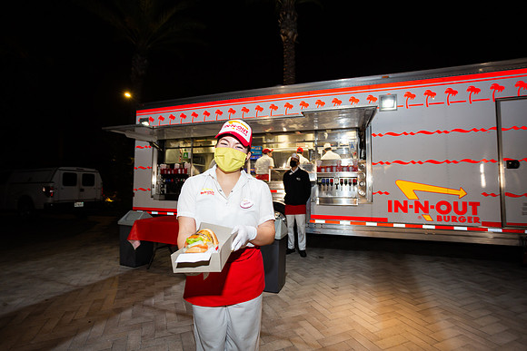 Naugle_Wedding_WaterfrontHotel_4.2.2022_Innout-2