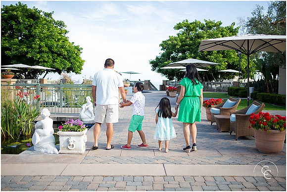 CHRISTINA_CHO_PHOTOGRAPHY_NEWPORT_BEACH_FAMILY_SESSION_GREEN_STYLE_0007