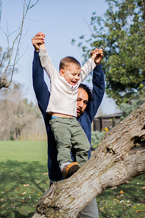 Serna_Family_2021_-359329