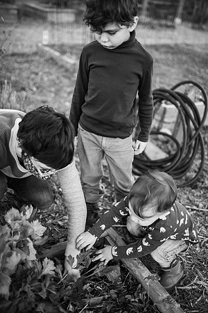 Serna_Family_HomeandGarden_2020-23