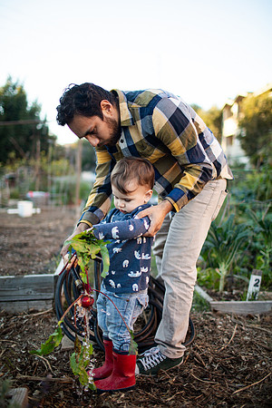 Serna_Family_HomeandGarden_2020-24
