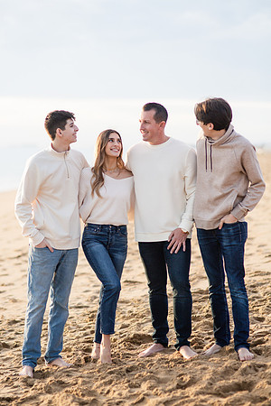 Pedro_Suzette_Family_Newport_2021-12