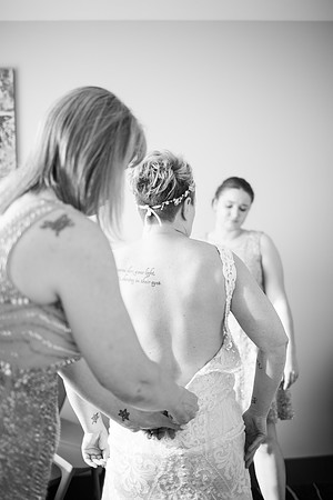 Becca_Jesse_Wedding_2018_GettingReady-32