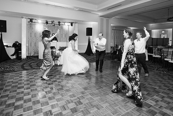 Naugle_Wedding_WaterfrontHotel_4.2.2022_DanceDanceDance-106