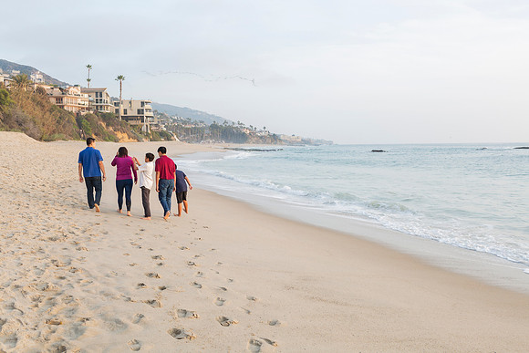 Lu_Family_LagunaBeachCa_2024-133