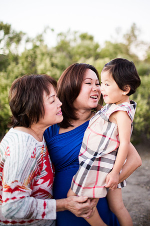 CHRISTINE_NGUYEN_FAMILY_2014-70