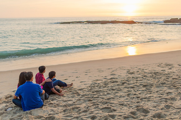 Lu_Family_LagunaBeachCa_2024-160